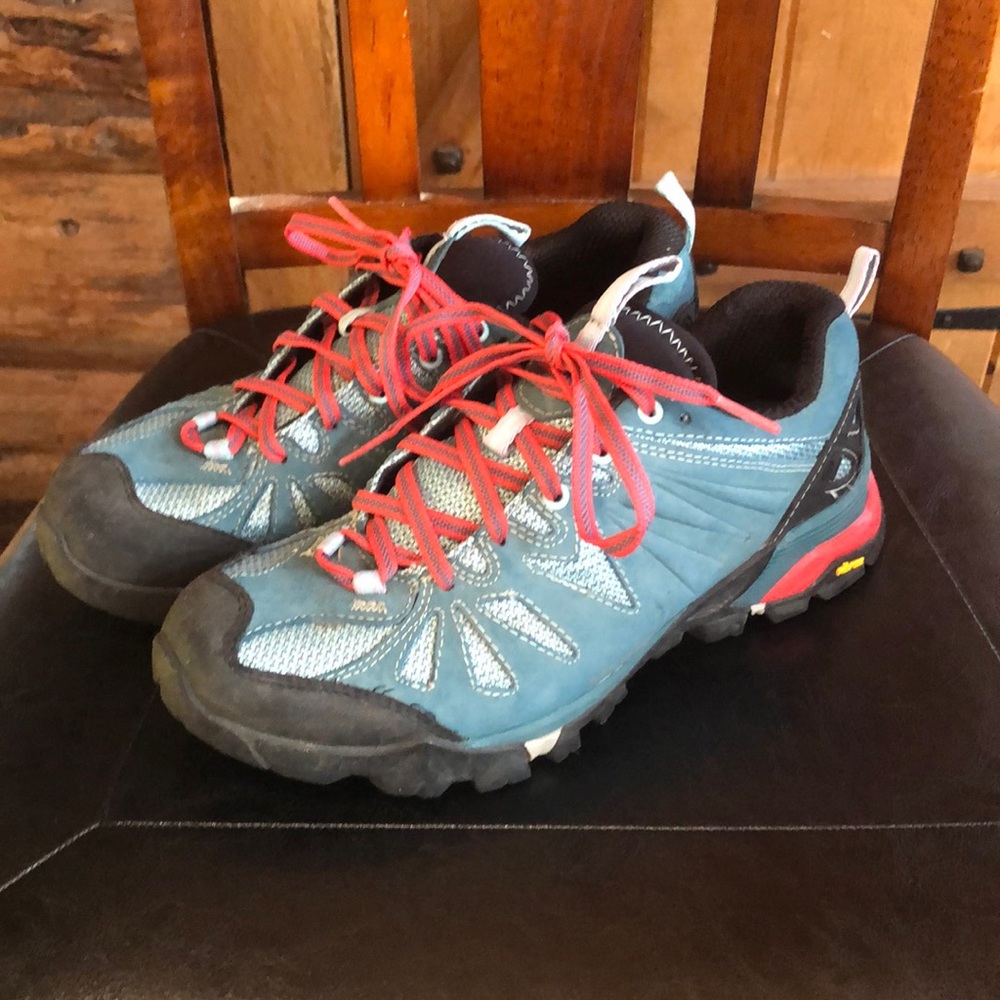 Merrell W’s Capra Approach/Hiking Shoes, Size 7